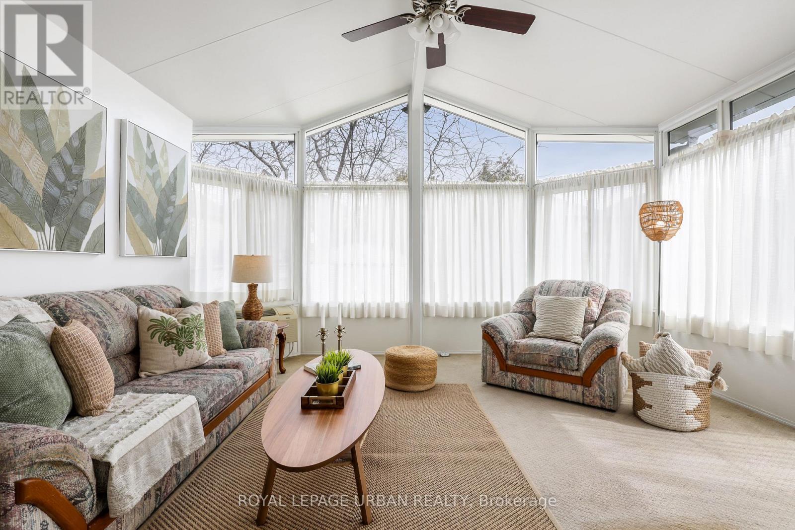 












1505 GARLAND CRESCENT

,
Pickering,




Ontario
L1V7B3

