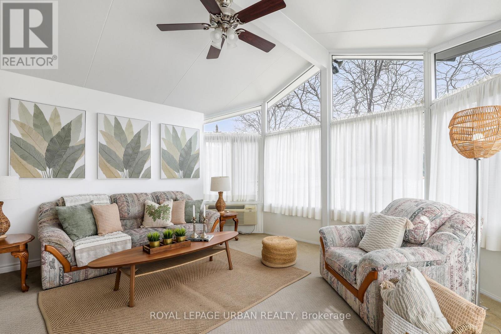 












1505 GARLAND CRESCENT

,
Pickering,




Ontario
L1V7B3

