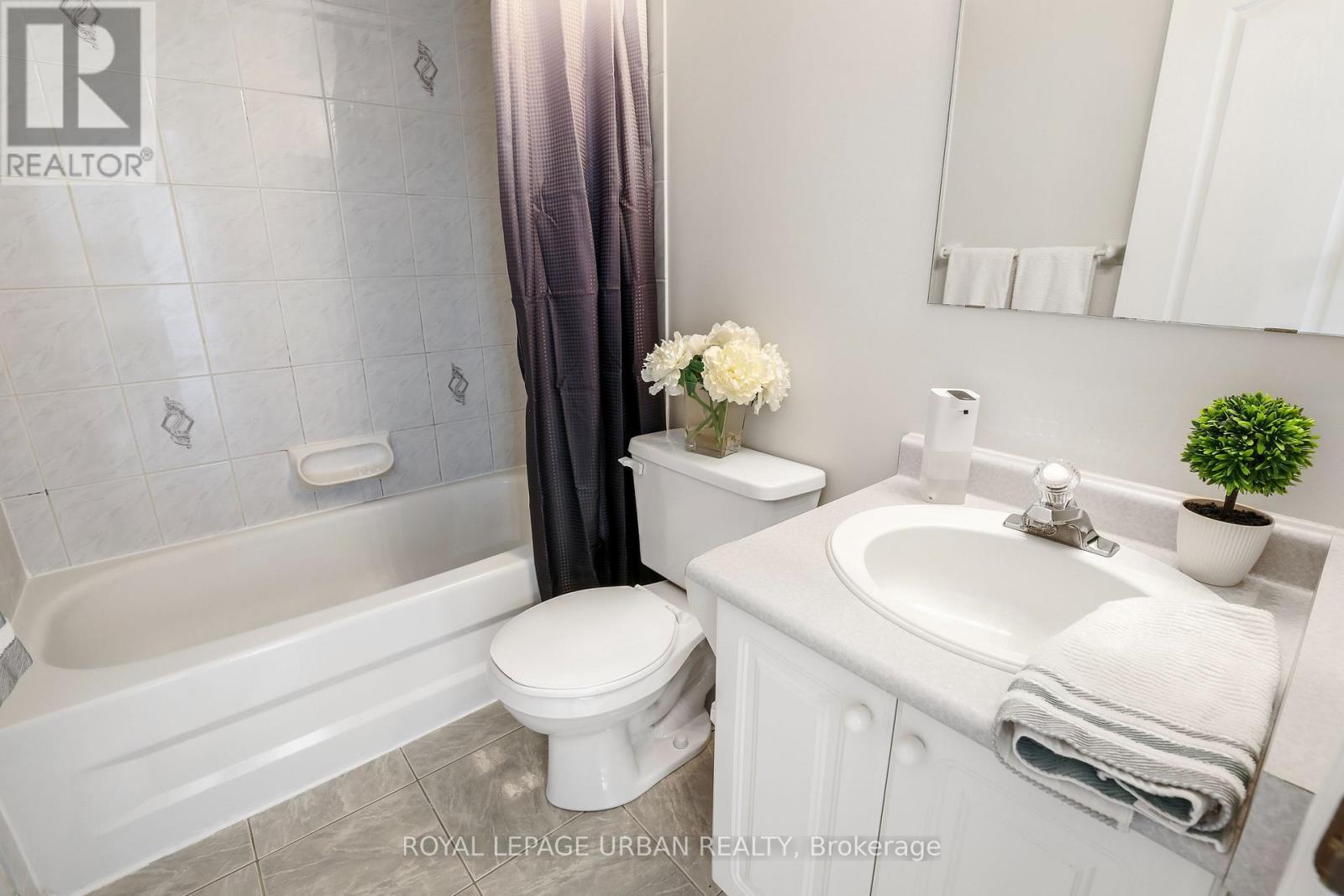 












1505 GARLAND CRESCENT

,
Pickering,




Ontario
L1V7B3

