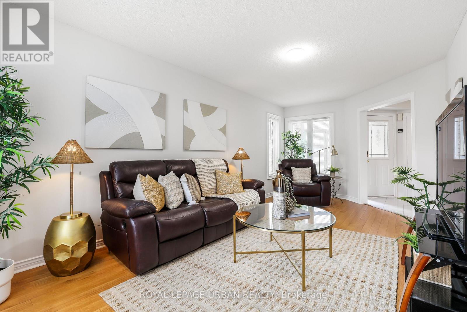 












1505 GARLAND CRESCENT

,
Pickering,




Ontario
L1V7B3

