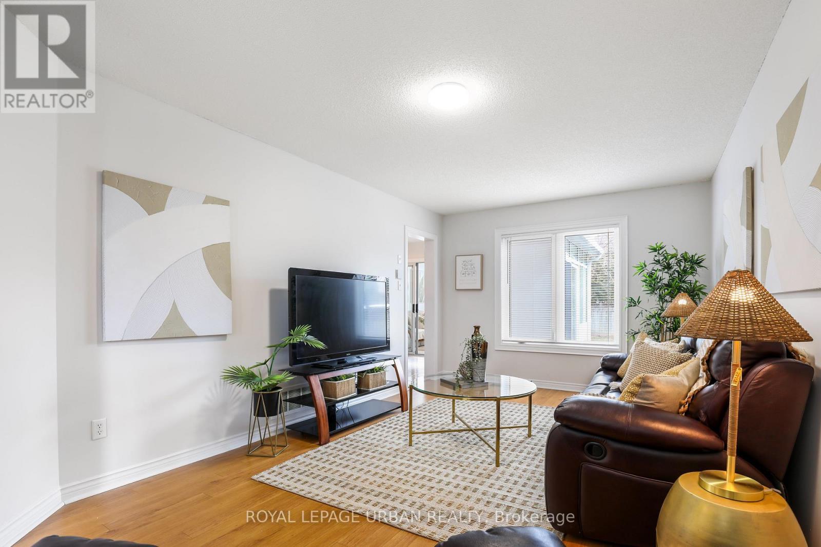 












1505 GARLAND CRESCENT

,
Pickering,




Ontario
L1V7B3

