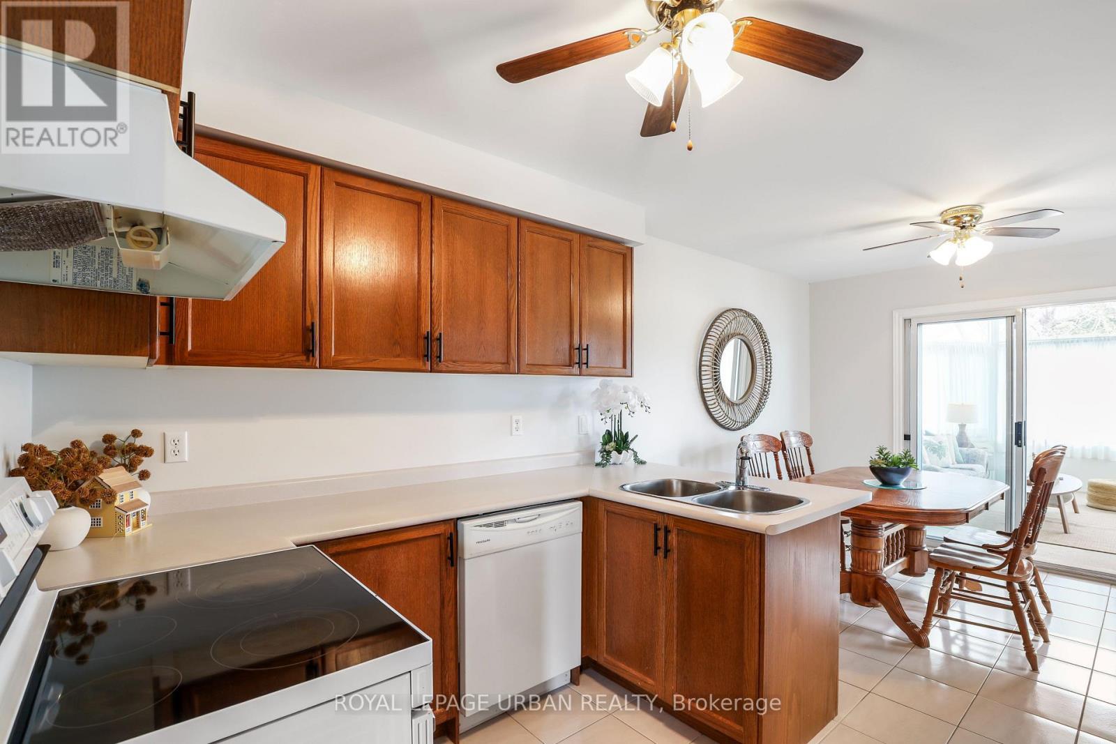 












1505 GARLAND CRESCENT

,
Pickering,




Ontario
L1V7B3

