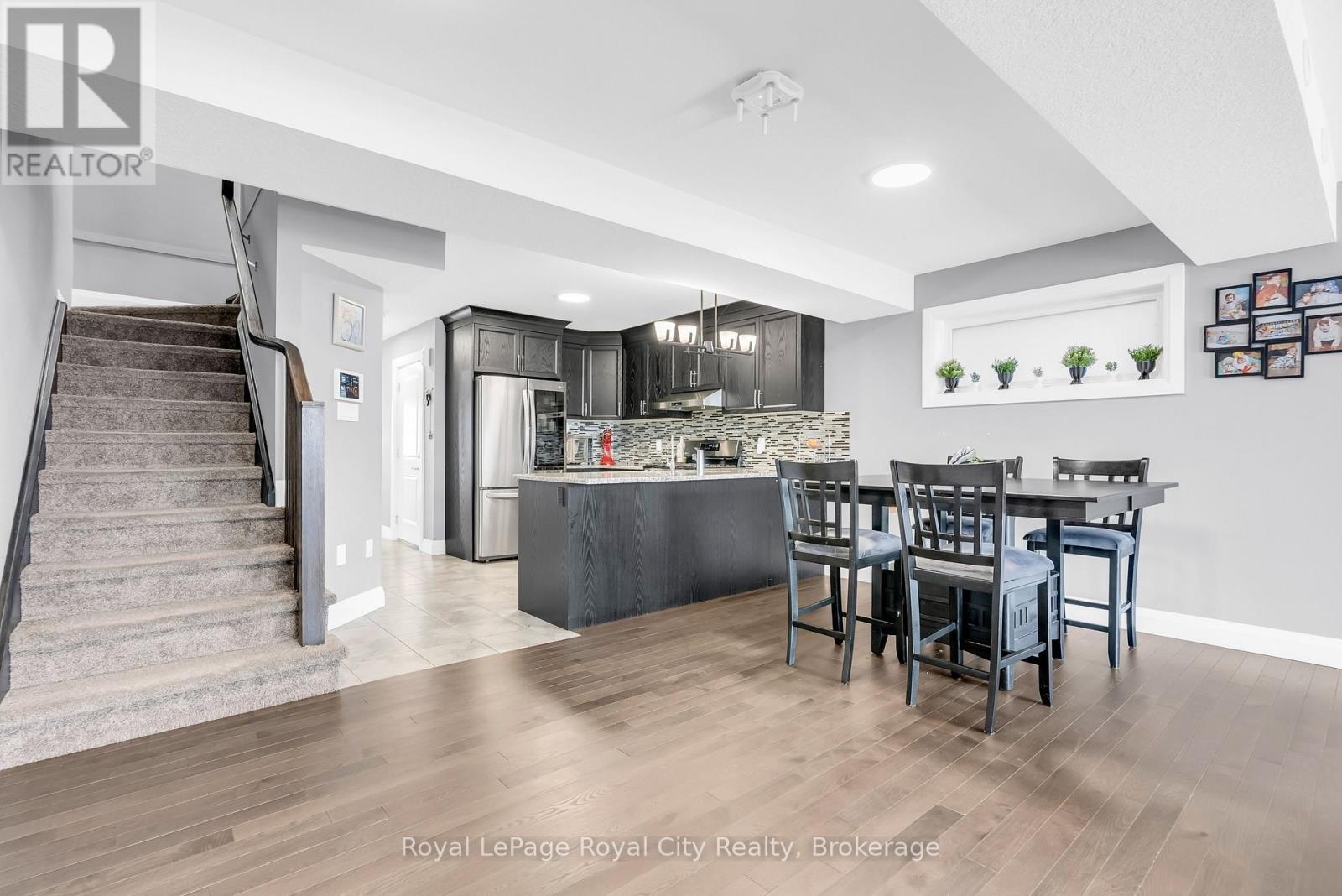 












181 HALLS DRIVE

,
Centre Wellington (Elora/Salem),




Ontario
N0B1S0

