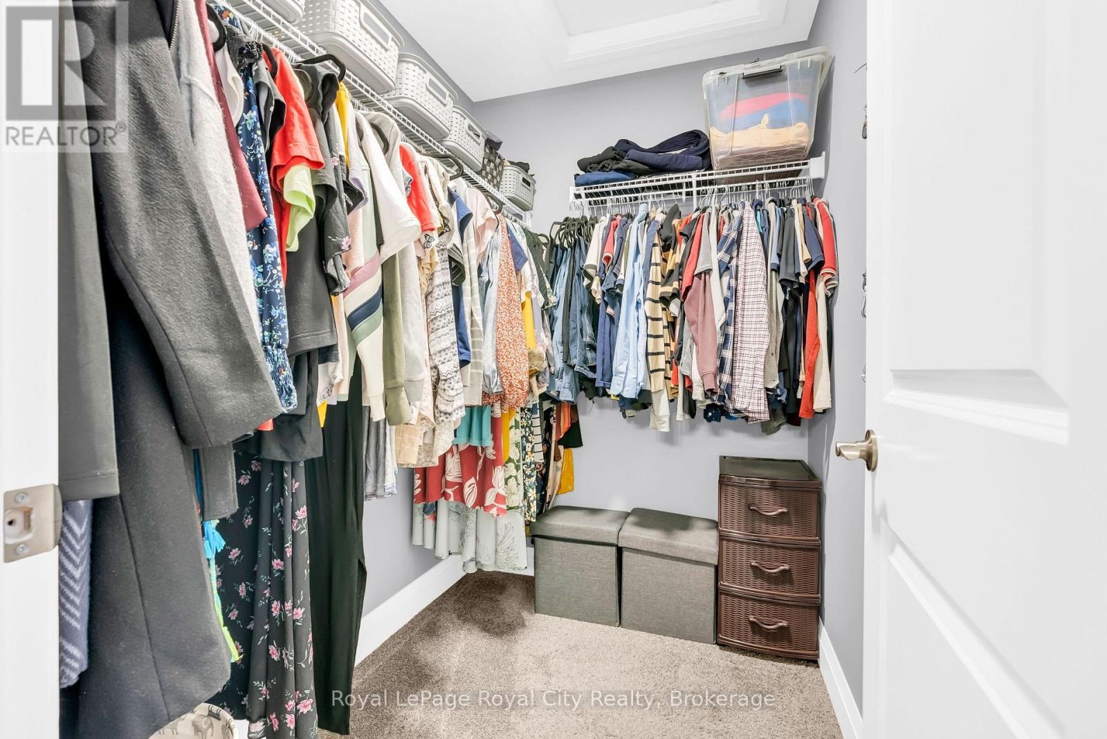 












181 HALLS DRIVE

,
Centre Wellington (Elora/Salem),




Ontario
N0B1S0

