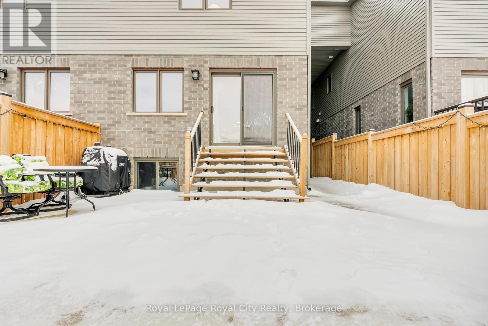 












181 HALLS DRIVE

,
Centre Wellington (Elora/Salem),




Ontario
N0B1S0

