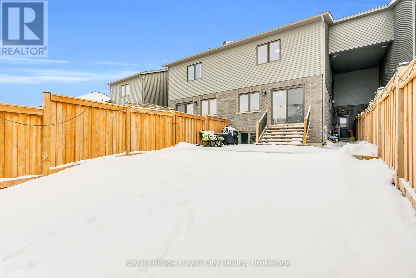 












181 HALLS DRIVE

,
Centre Wellington (Elora/Salem),




Ontario
N0B1S0

