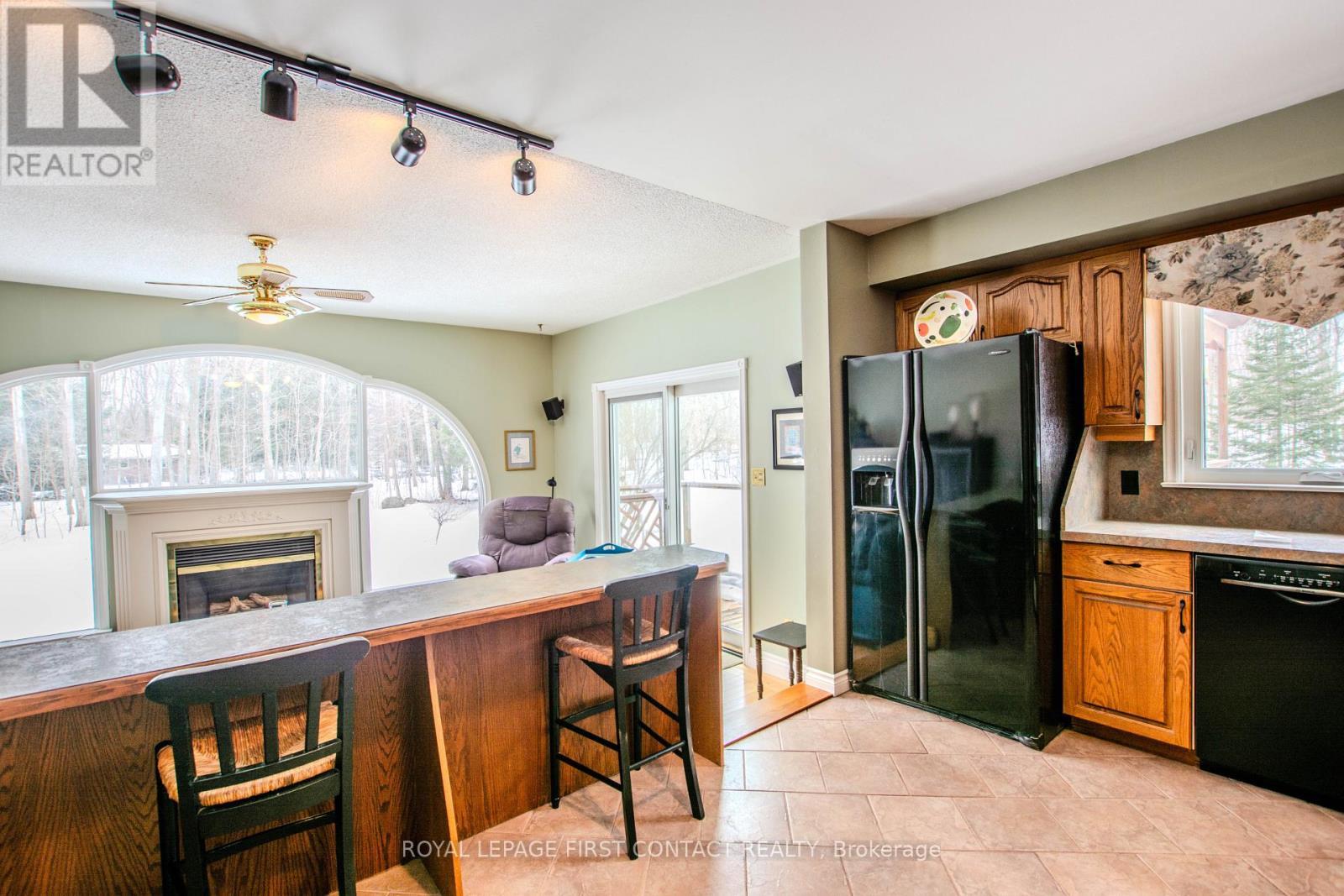 












607 BIG BAY POINT ROAD

,
Innisfil,




Ontario
L9S2N4

