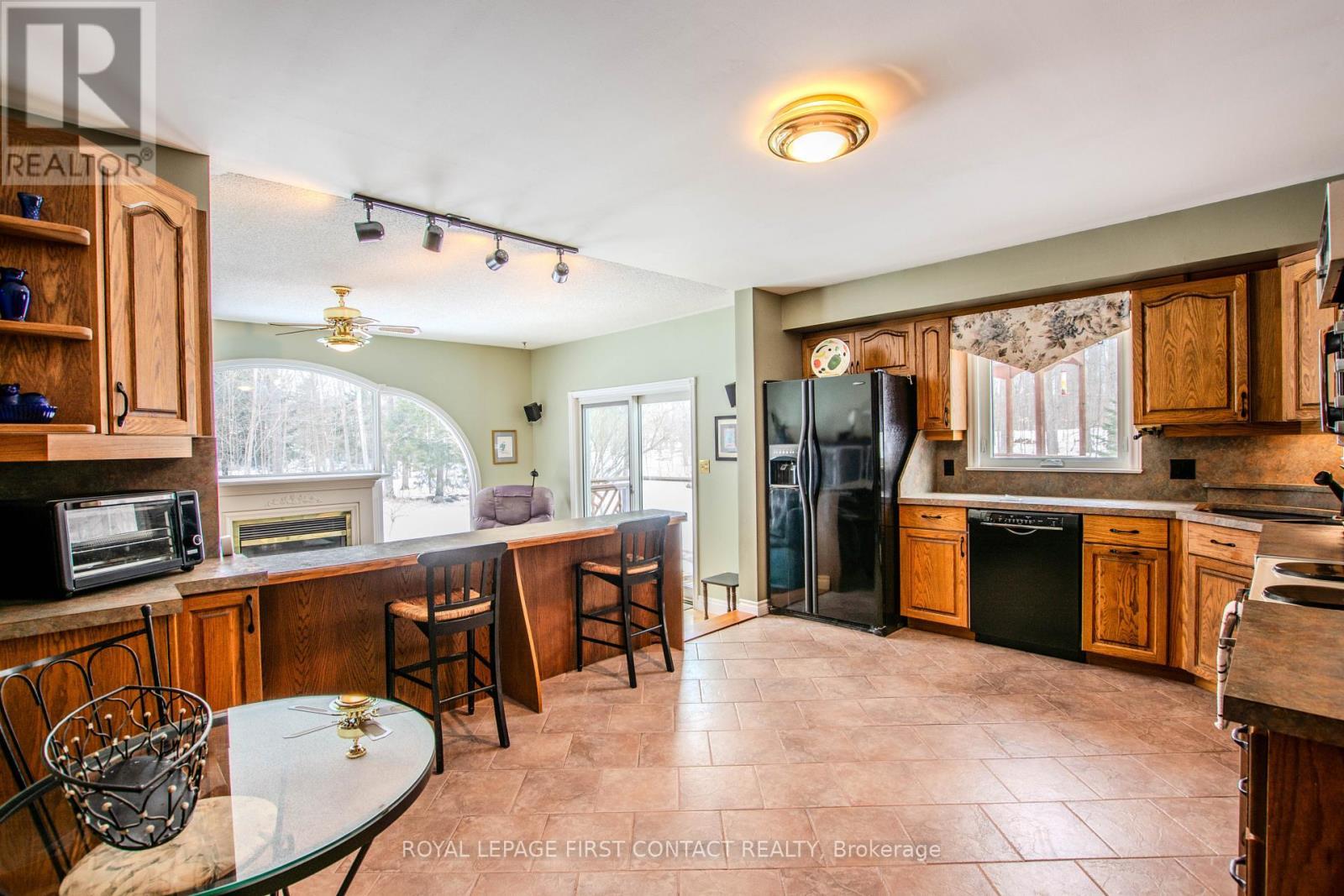 












607 BIG BAY POINT ROAD

,
Innisfil,




Ontario
L9S2N4

