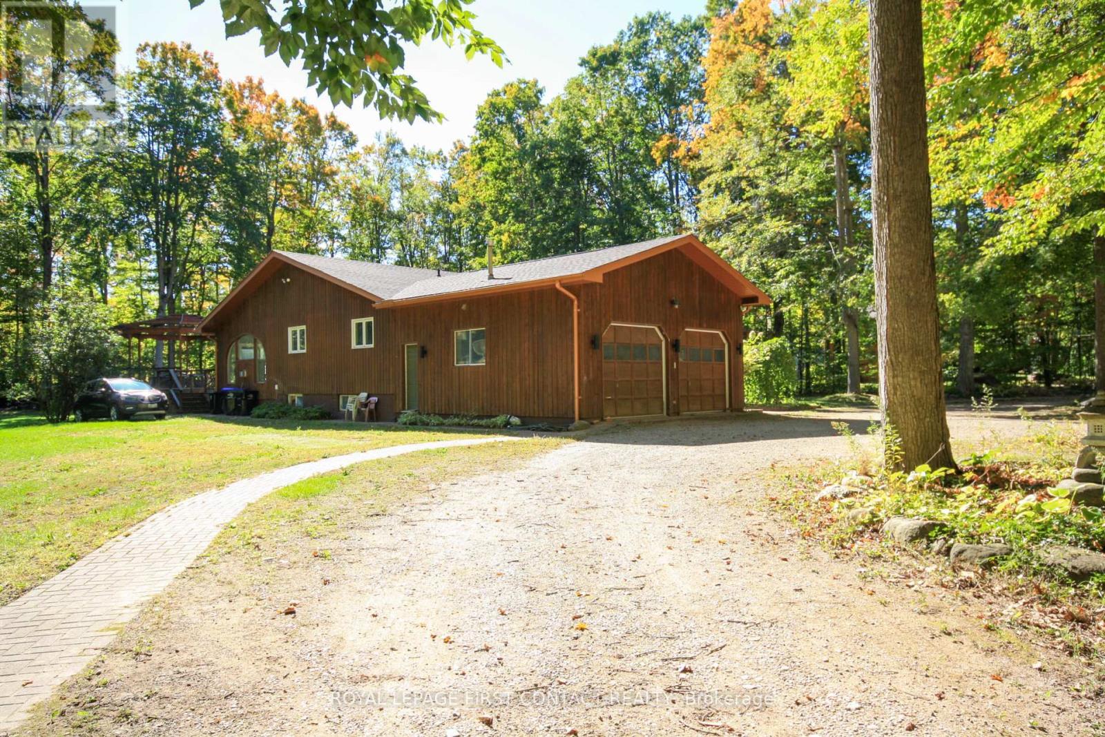 












607 BIG BAY POINT ROAD

,
Innisfil,




Ontario
L9S2N4

