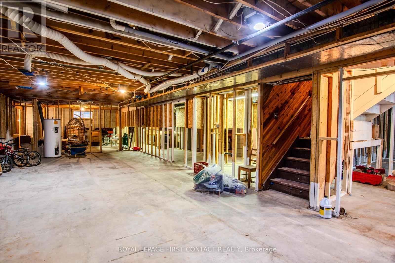 












607 BIG BAY POINT ROAD

,
Innisfil,




Ontario
L9S2N4

