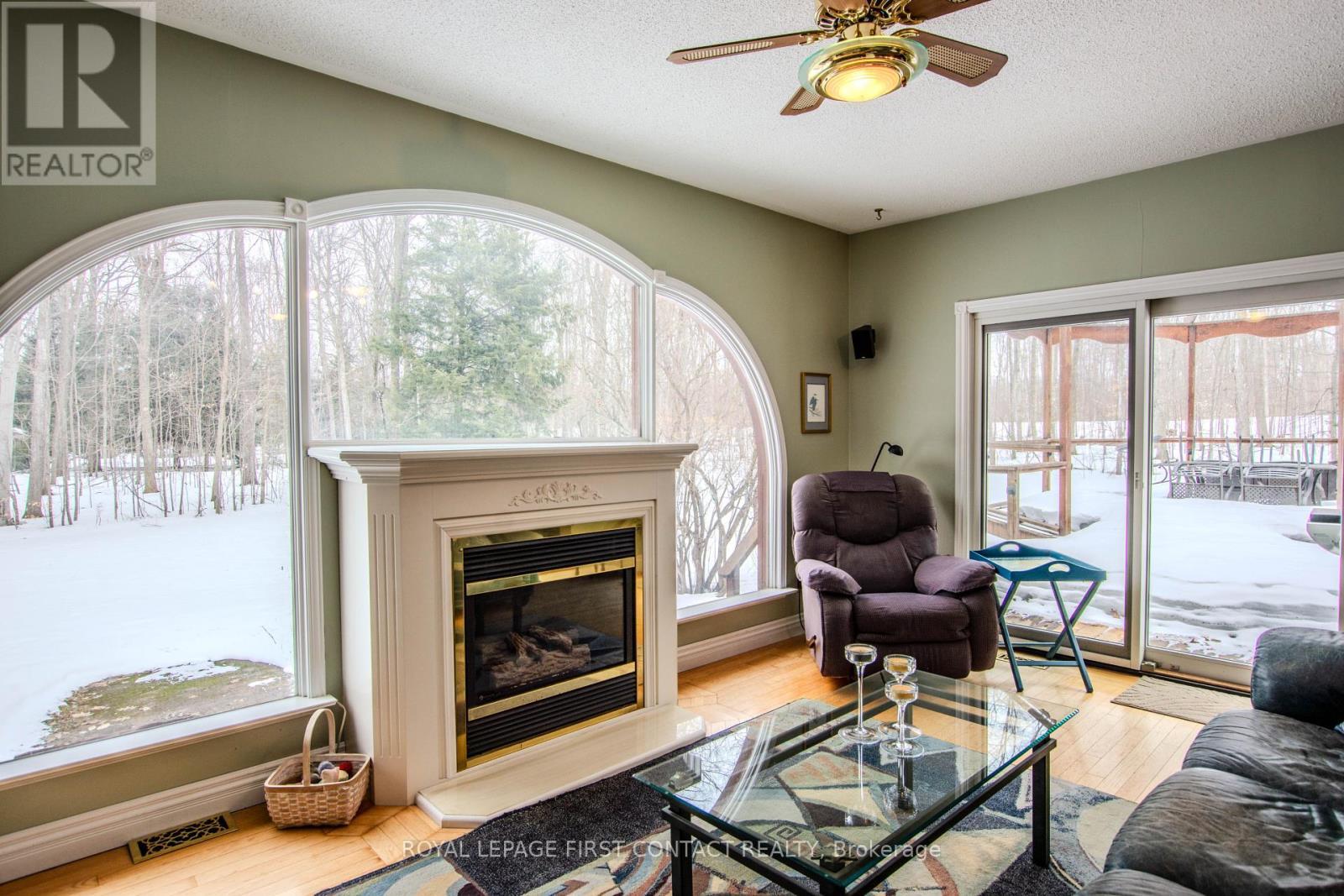 












607 BIG BAY POINT ROAD

,
Innisfil,




Ontario
L9S2N4

