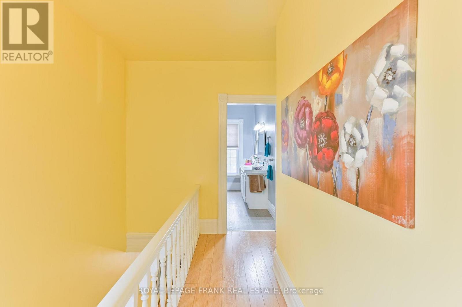 












865 PARKHILL ROAD W

,
Peterborough (Monaghan Ward 2),




Ontario
K9J6P2

