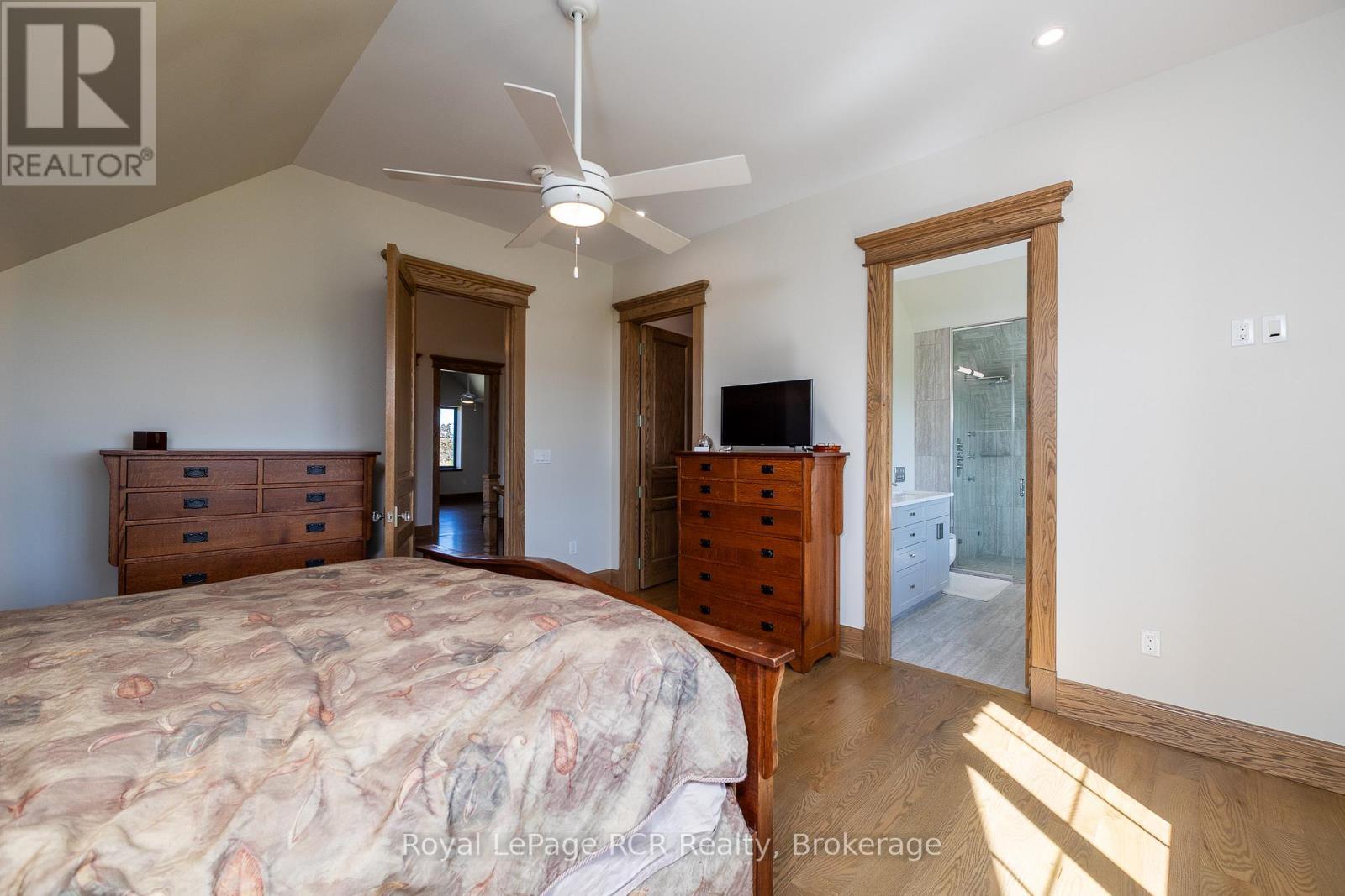 












1037 PURPLE VALLEY ROAD

,
South Bruce Peninsula,




Ontario
N0H1W0

