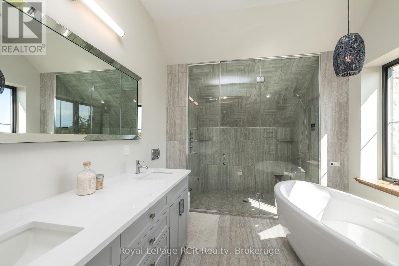 












1037 PURPLE VALLEY ROAD

,
South Bruce Peninsula,




Ontario
N0H1W0

