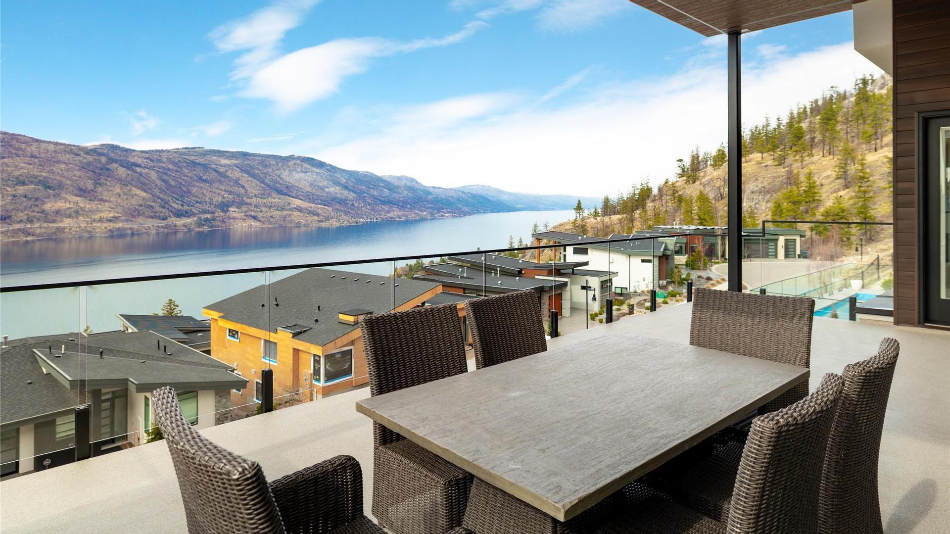 









573


Clifton

Court,
Kelowna,




BC
V1V 0B7

