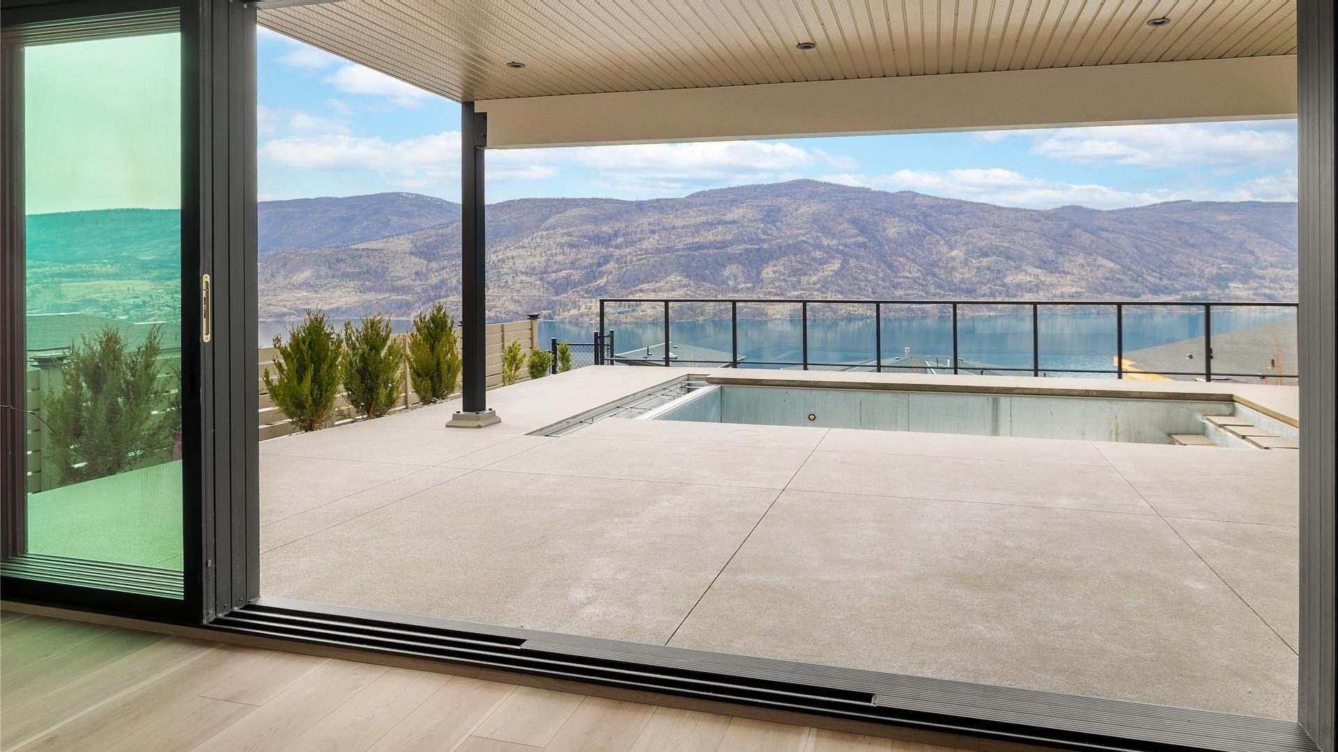 









573


Clifton

Court,
Kelowna,




BC
V1V 0B7

