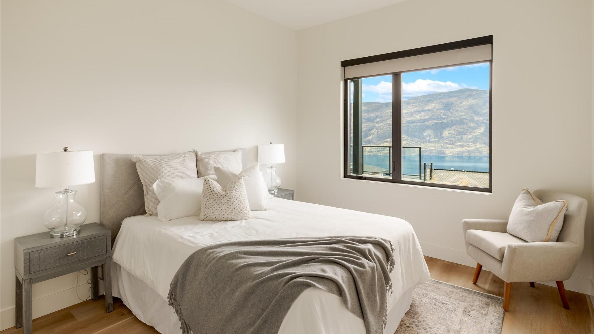 









573


Clifton

Court,
Kelowna,




BC
V1V 0B7


