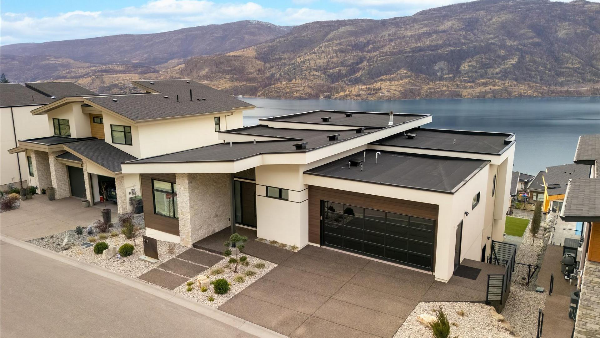









573


Clifton

Court,
Kelowna,




BC
V1V 0B7

