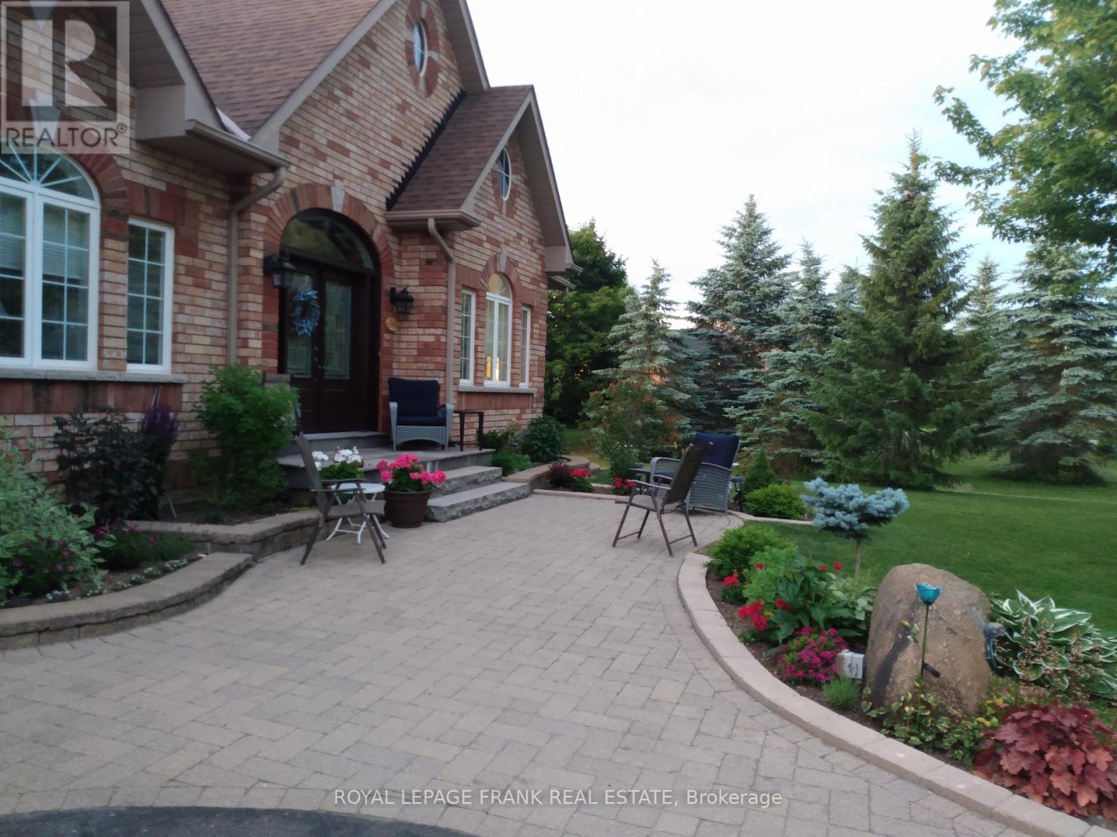 












197 MCGILL DRIVE

,
Kawartha Lakes (Janetville),




Ontario
K9V4R4


