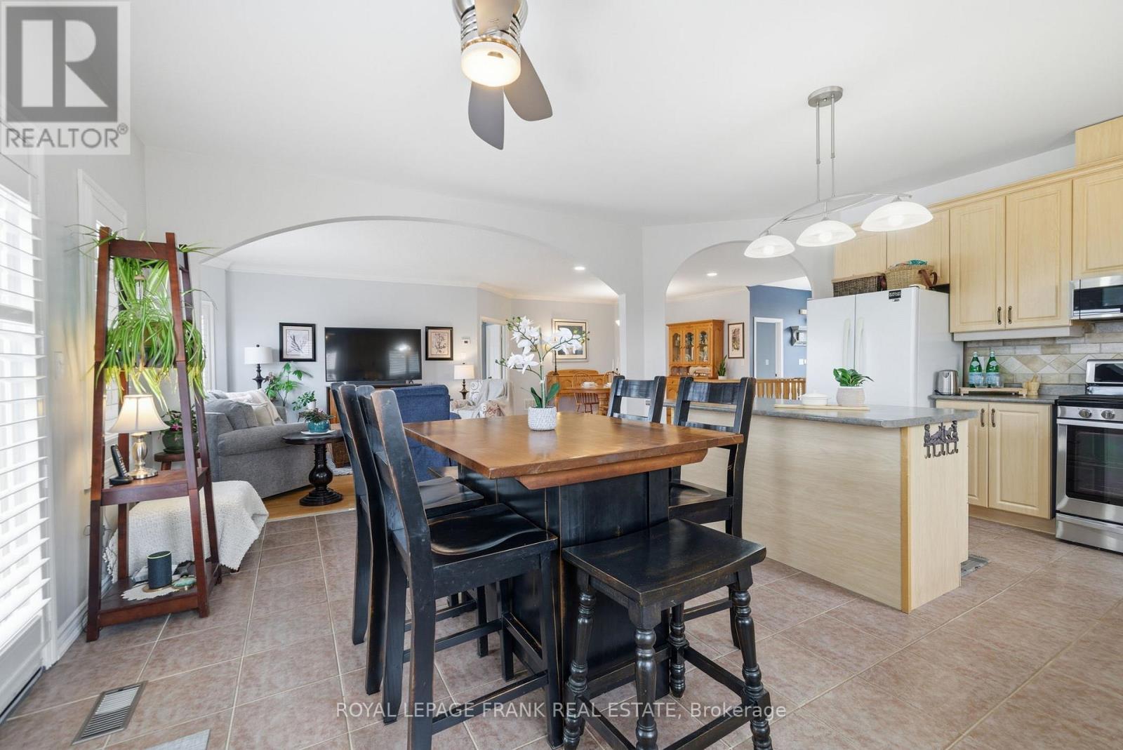 












197 MCGILL DRIVE

,
Kawartha Lakes (Janetville),




Ontario
K9V4R4

