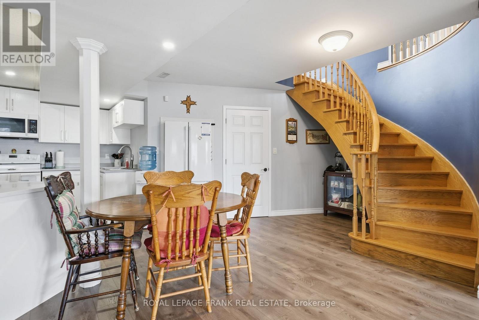 












197 MCGILL DRIVE

,
Kawartha Lakes (Janetville),




Ontario
K9V4R4

