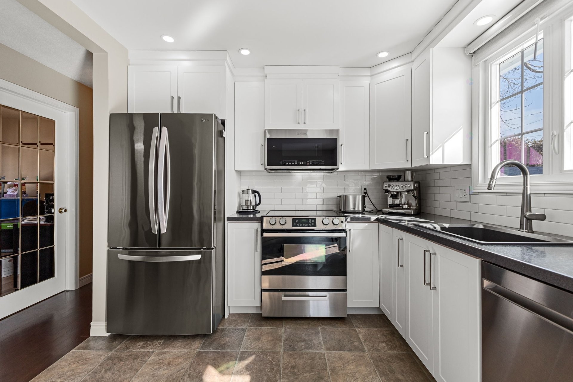 









1150


Rue de Liesse

,
Gatineau (Masson-Angers),




QC
J8M1H8

