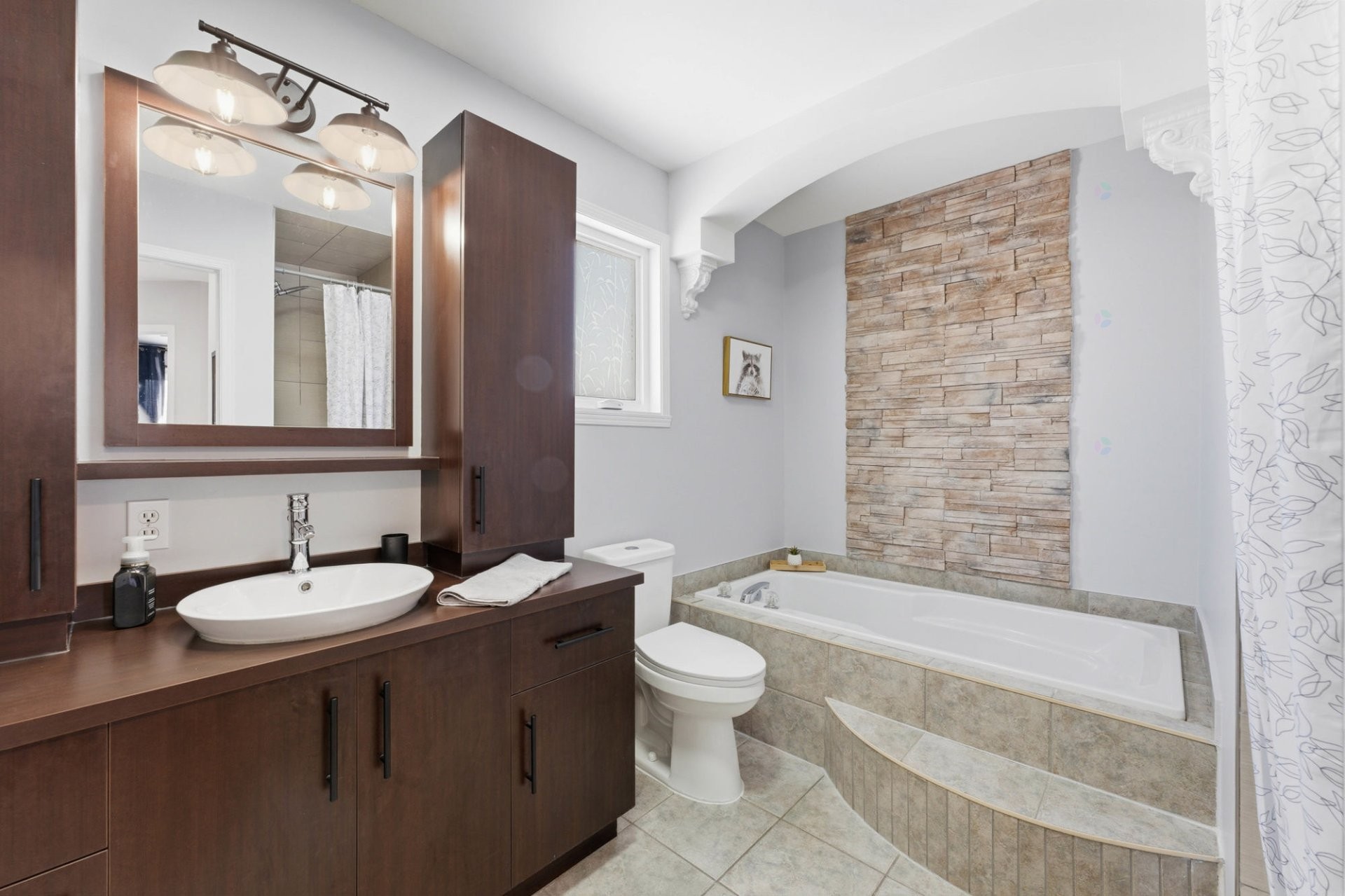 









3298


Rue de Bergerac

,
Longueuil (Le Vieux-Longueuil),




QC
J4M2X8

