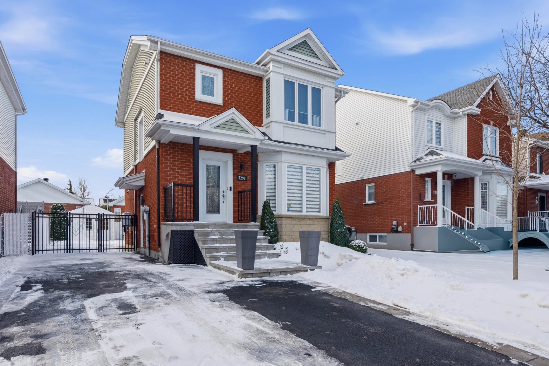 









3298


Rue de Bergerac

,
Longueuil (Le Vieux-Longueuil),




QC
J4M2X8

