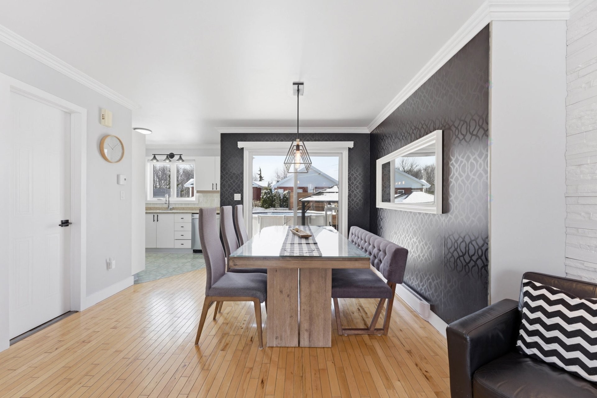 









3298


Rue de Bergerac

,
Longueuil (Le Vieux-Longueuil),




QC
J4M2X8

