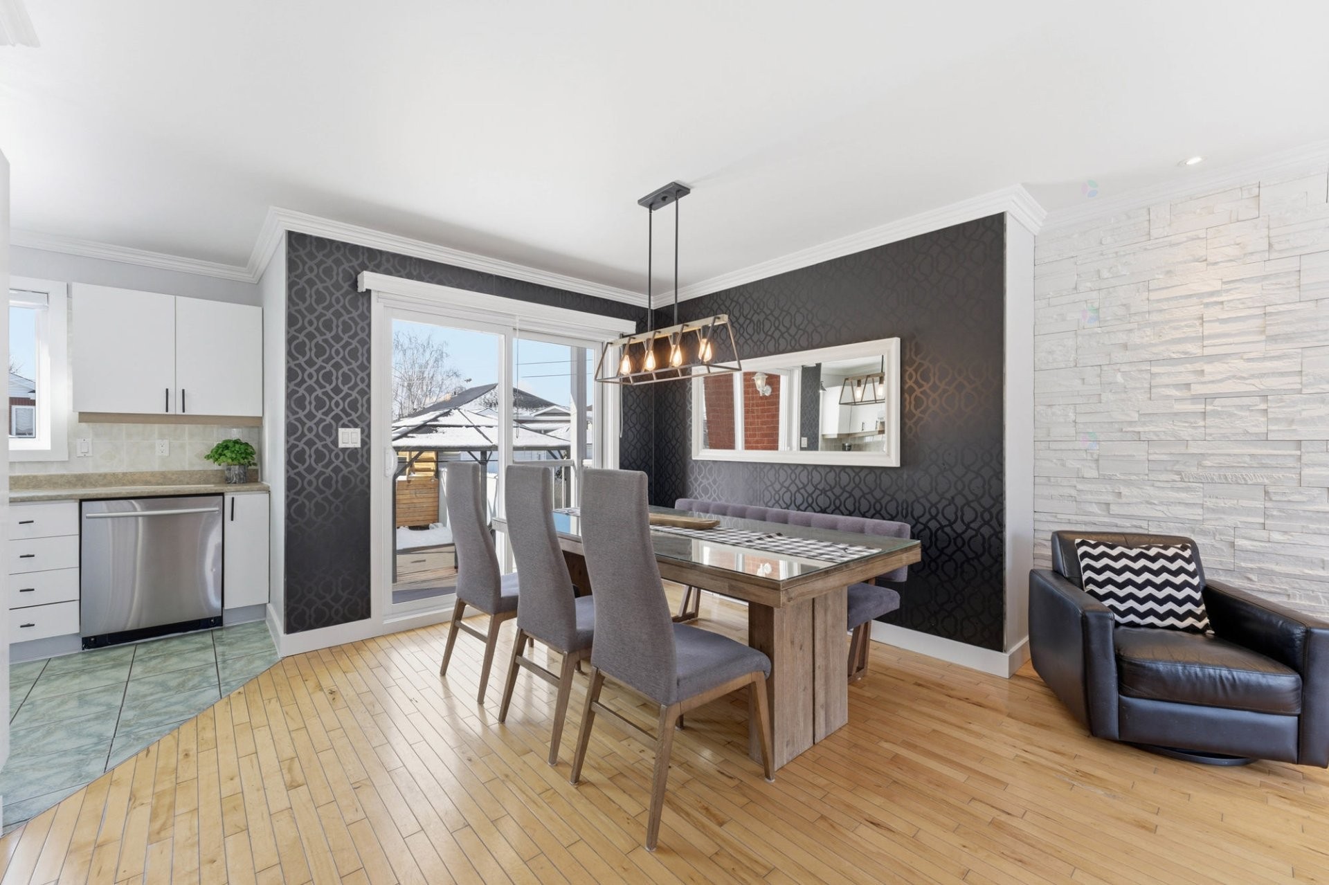 









3298


Rue de Bergerac

,
Longueuil (Le Vieux-Longueuil),




QC
J4M2X8

