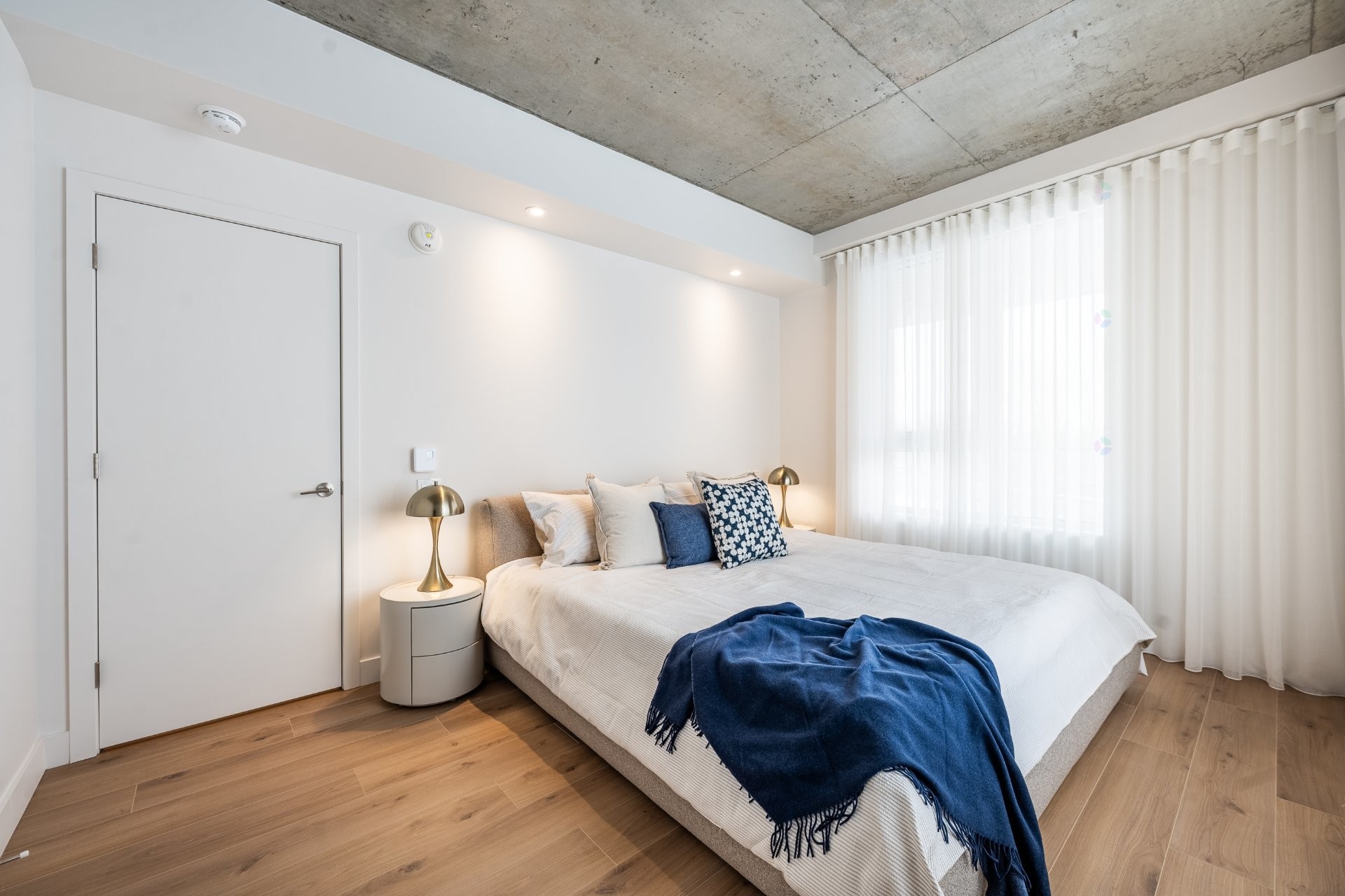 









2530


Ch. du Canal

, 204,
Chambly,




QC
J3L5G6

