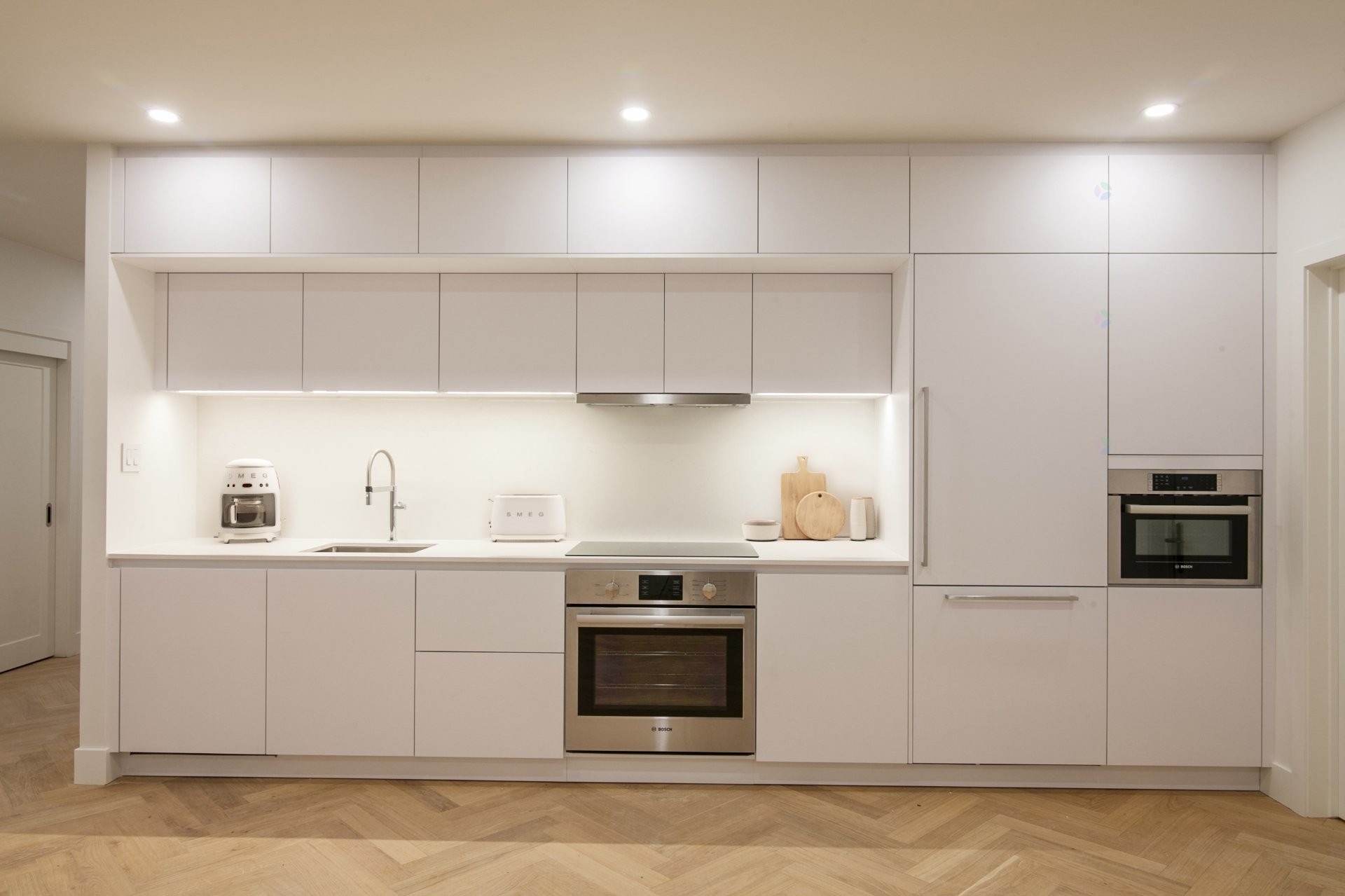 









266


Av. Lansdowne

, 4,
Westmount,




QC
H3Z1M1

