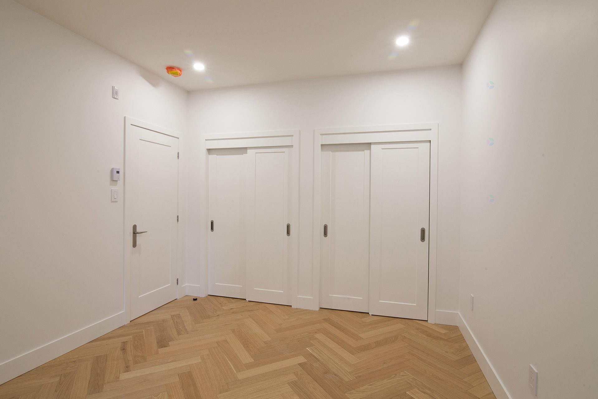 









266


Av. Lansdowne

, 4,
Westmount,




QC
H3Z1M1

