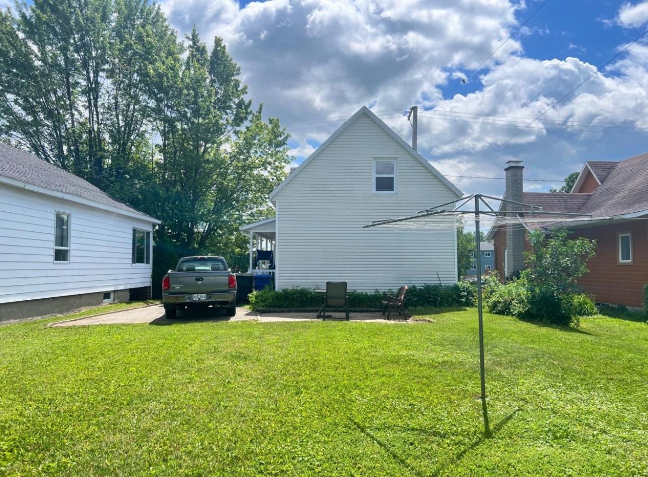 









17770


Rue Béliveau

,
Bécancour,




QC
G9H1H3

