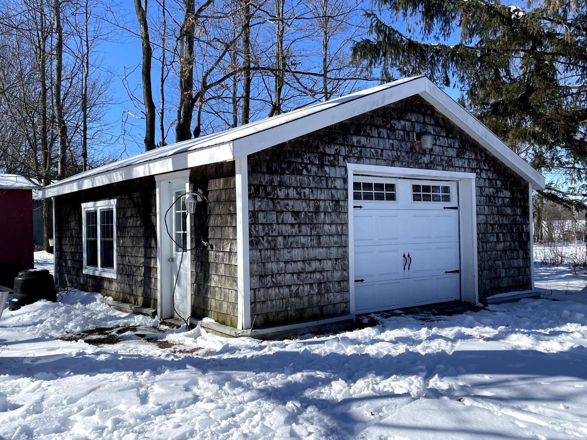 









203


Route 221 S.

,
Lacolle,




QC
J0J1J0

