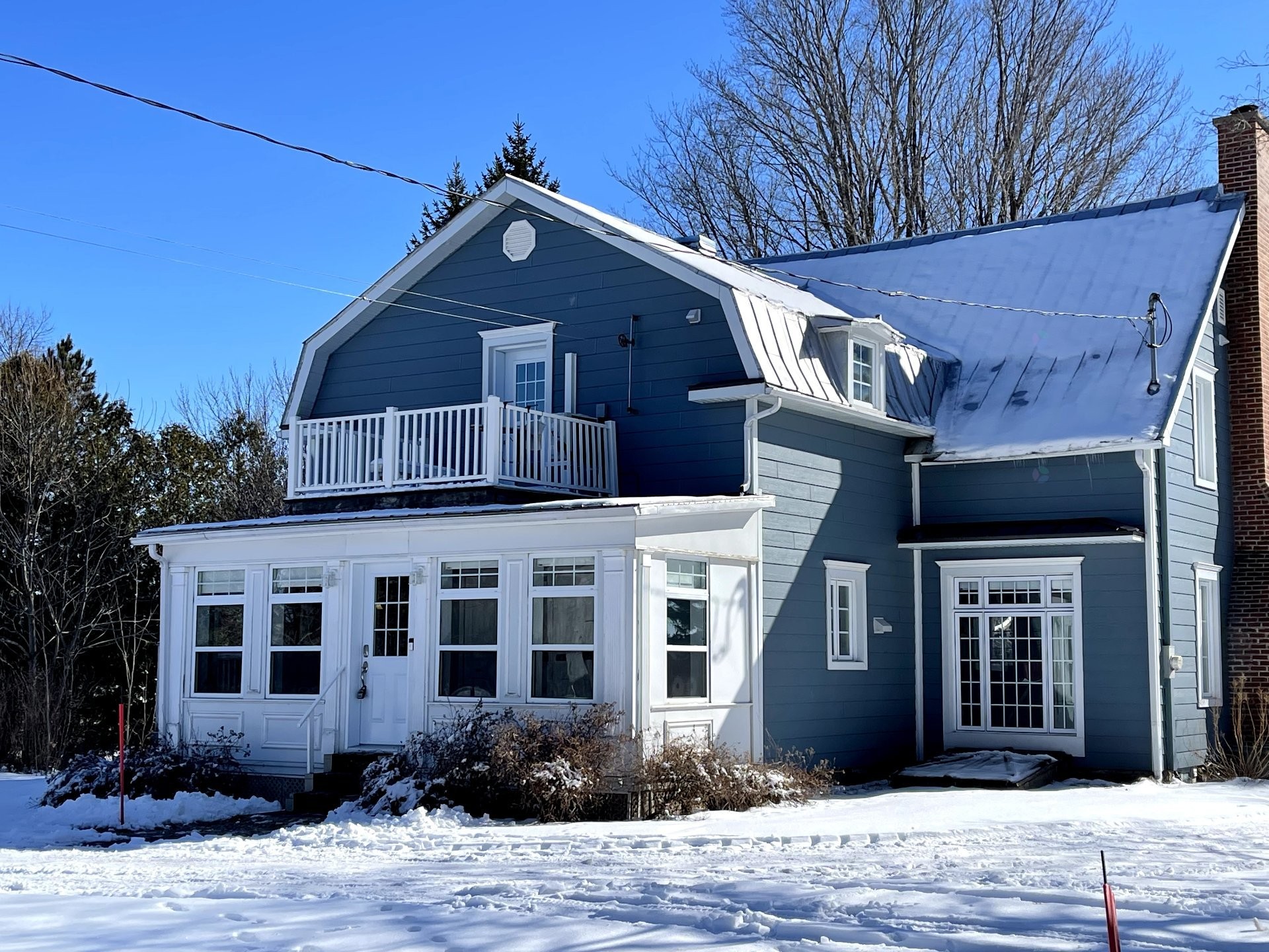 









203


Route 221 S.

,
Lacolle,




QC
J0J1J0

