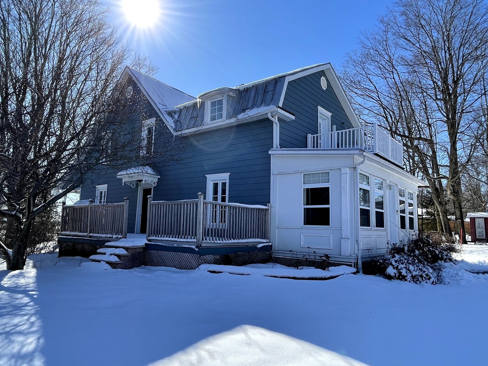 









203


Route 221 S.

,
Lacolle,




QC
J0J1J0

