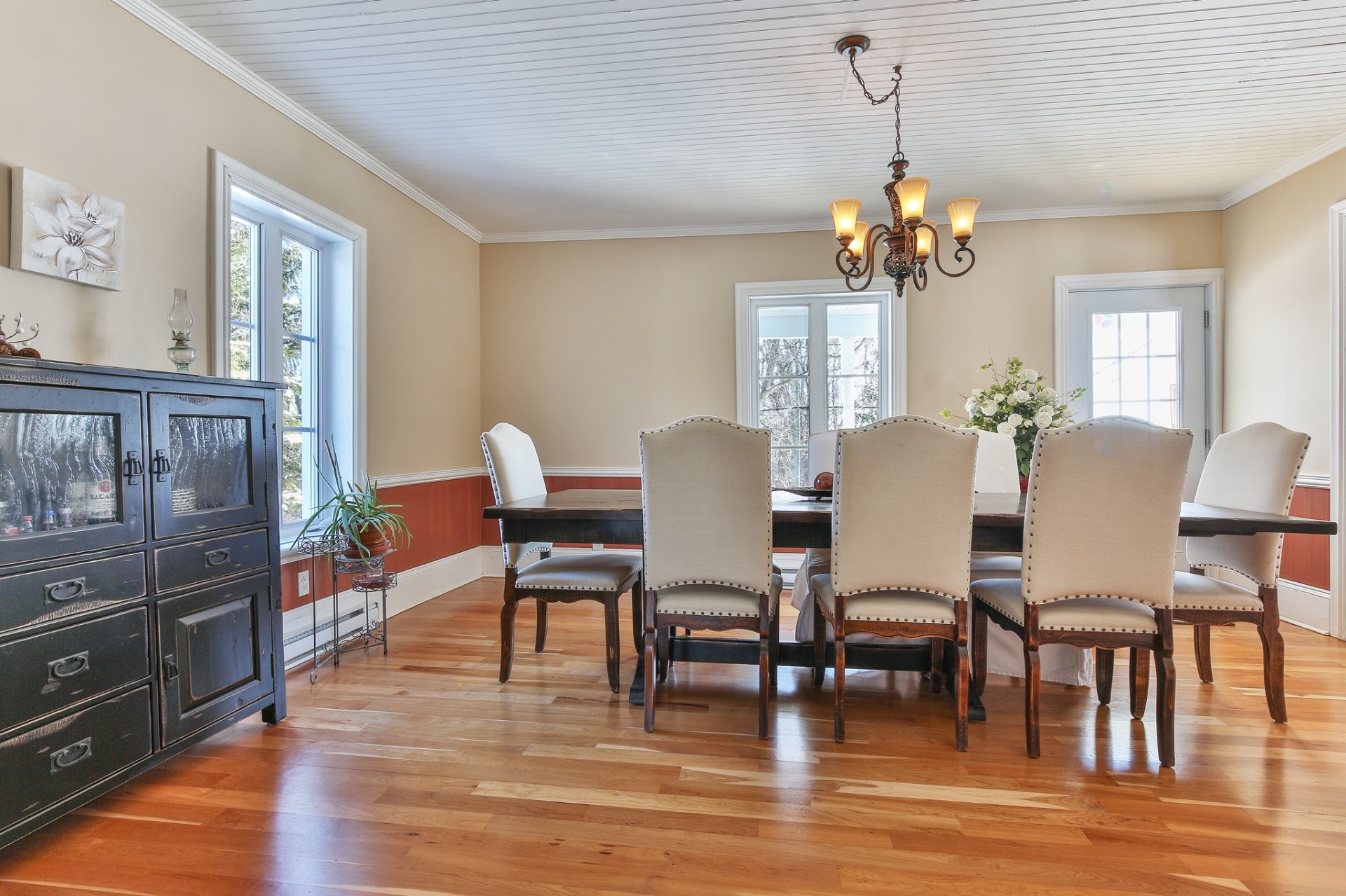 









203


Route 221 S.

,
Lacolle,




QC
J0J1J0

