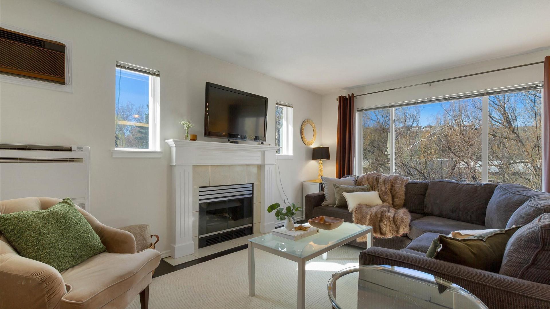 









505


Browne

Road, 201,
Vernon,




BC
V1T 7M2

