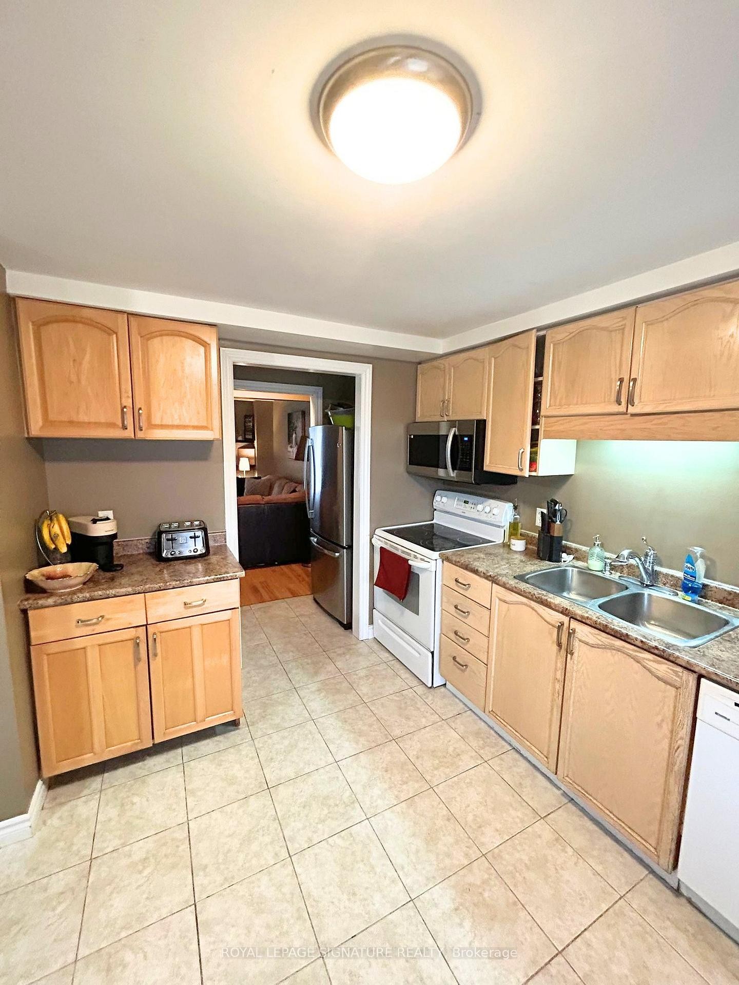 









276


Benesfort

Crescent,
Kitchener,




ON
N2N 3B5

