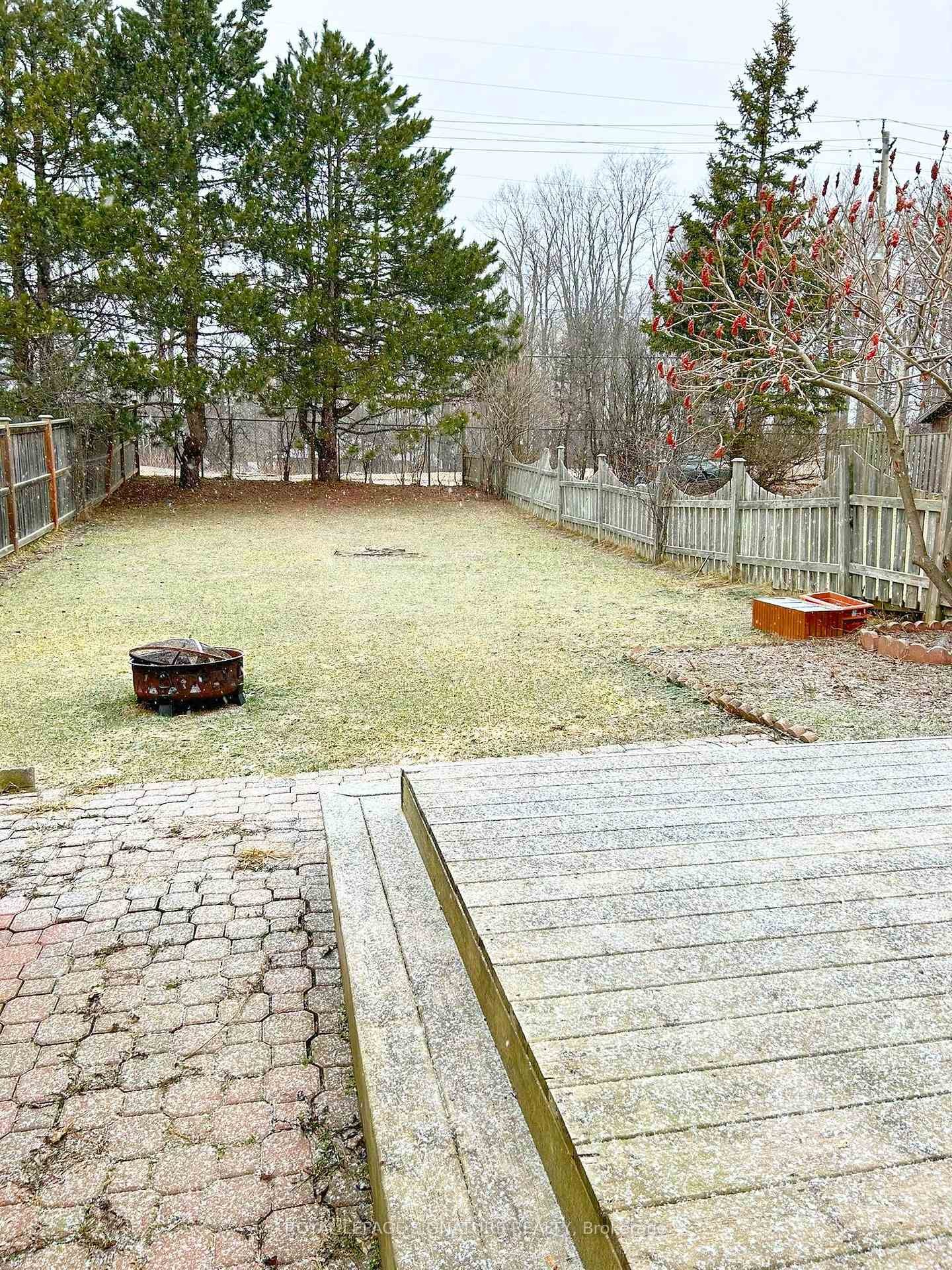 









276


Benesfort

Crescent,
Kitchener,




ON
N2N 3B5

