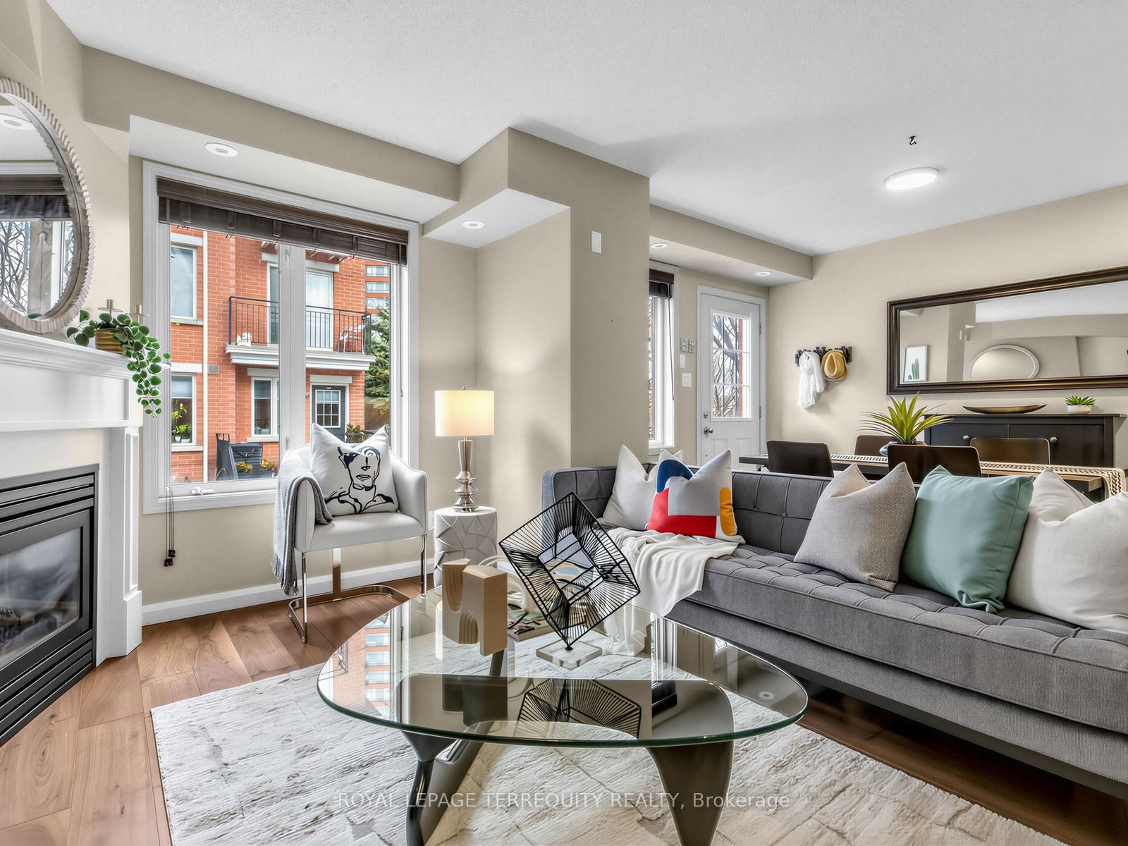 









60


Joe Shuster

Way, 301,
Toronto,




ON
M6K 1Y8

