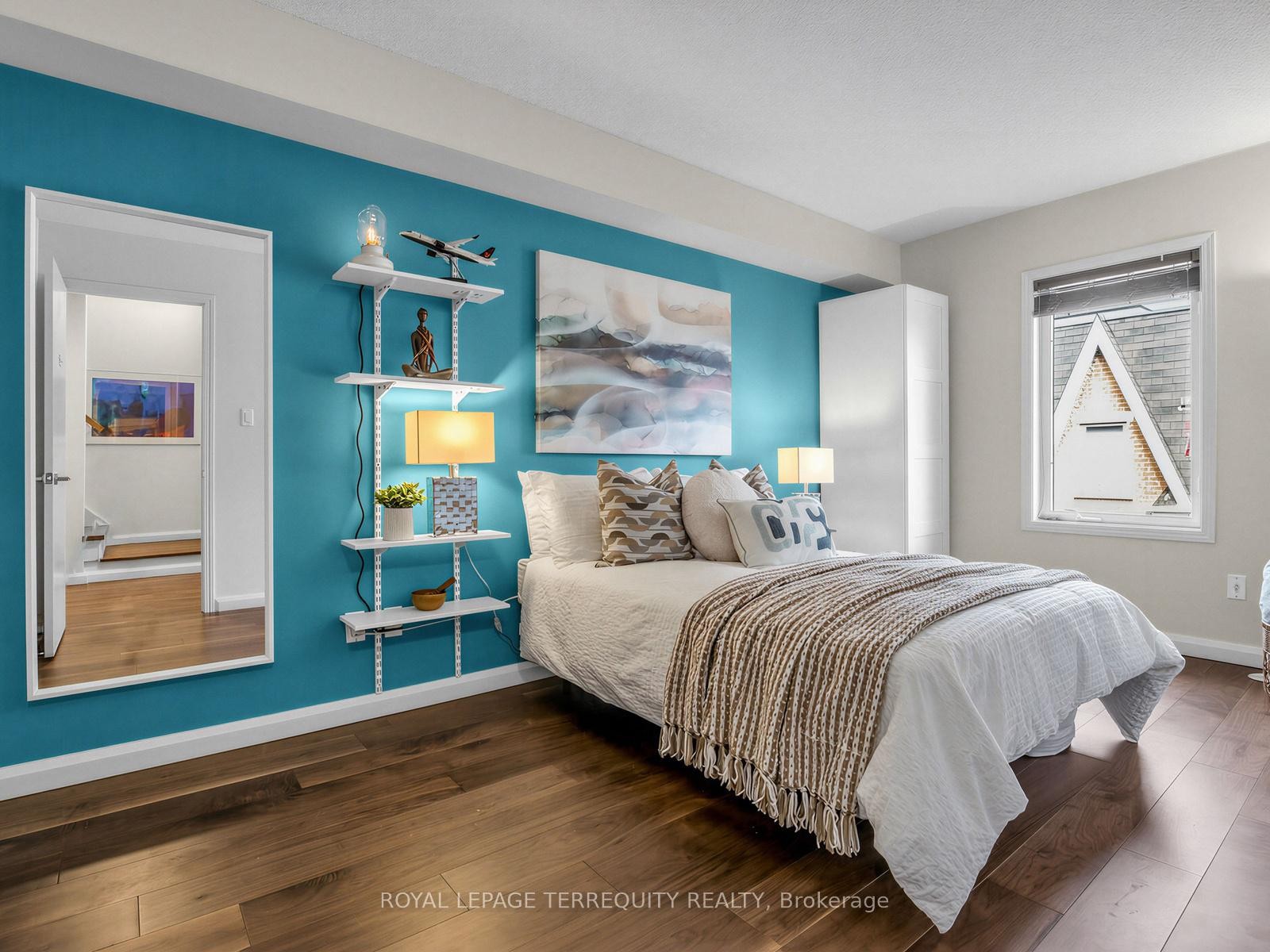 









60


Joe Shuster

Way, 301,
Toronto,




ON
M6K 1Y8

