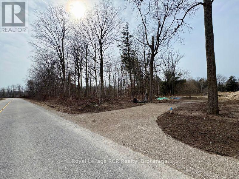 












PART 2 - 219 LAKE RANGE DRIVE

,
Huron-Kinloss,







Ontario
N2Z2X3

