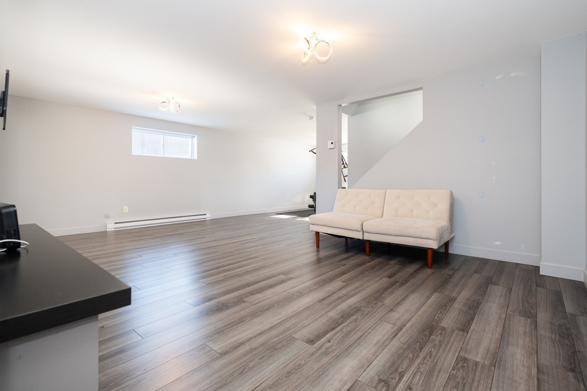 









16860


Rue Jacques-Cartier

,
Mirabel,




QC
J7J0M1

