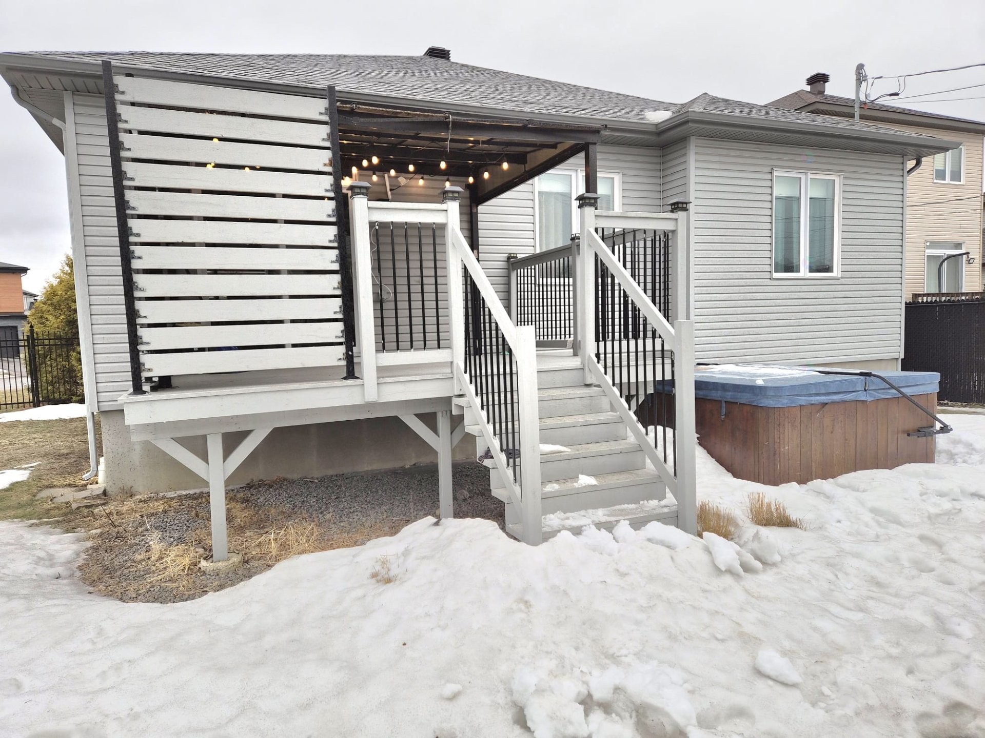 









16860


Rue Jacques-Cartier

,
Mirabel,




QC
J7J0M1

