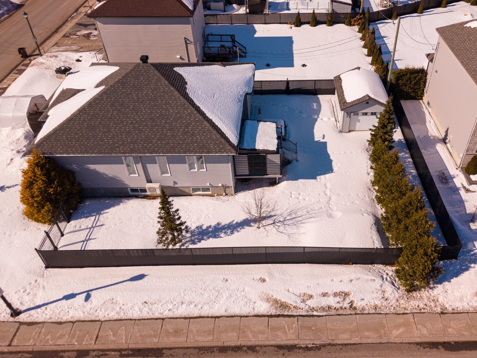 









16860


Rue Jacques-Cartier

,
Mirabel,




QC
J7J0M1

