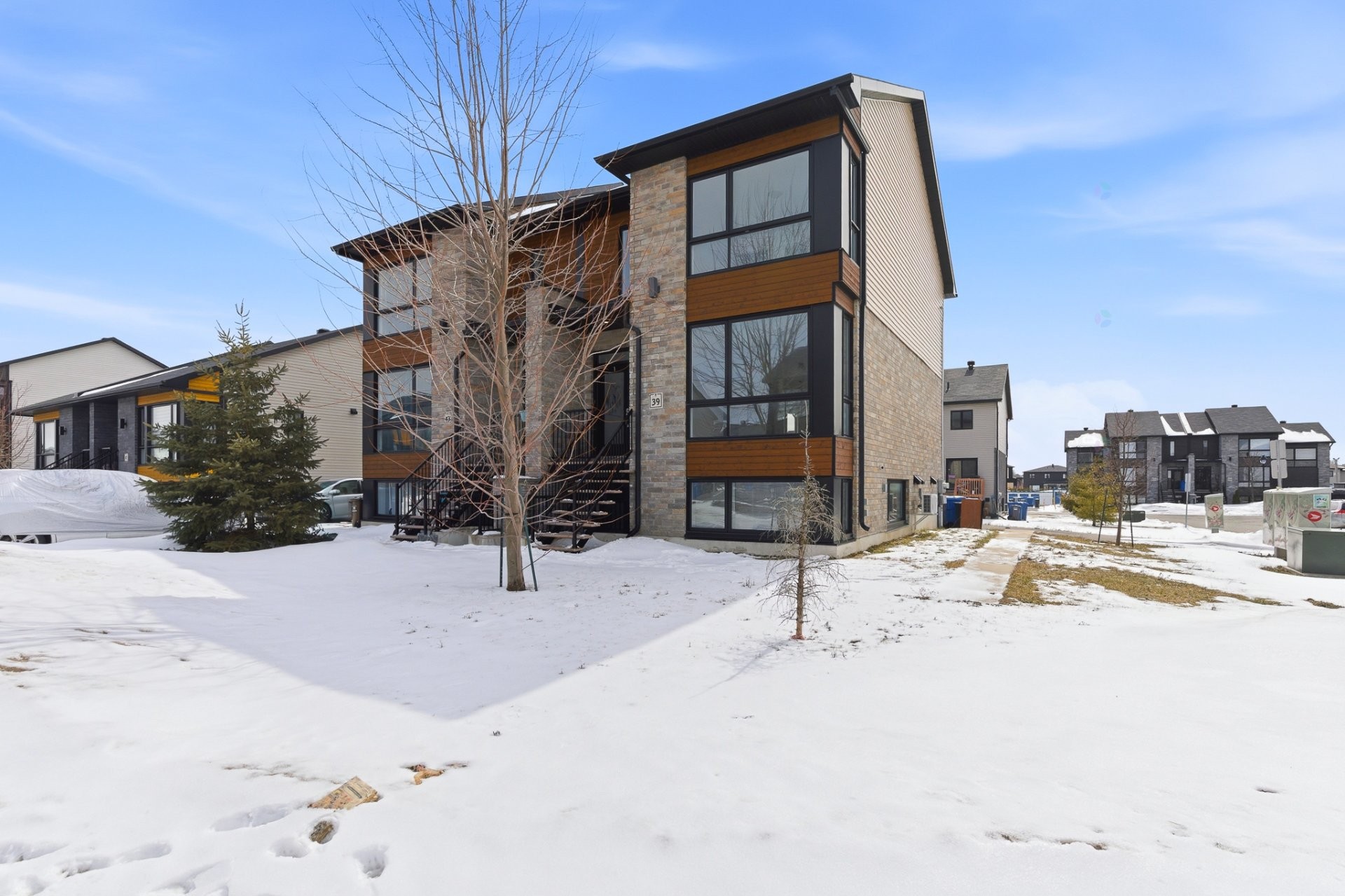 









39


Rue du Pirée

,
Gatineau (Aylmer),




QC
J9J4B3

