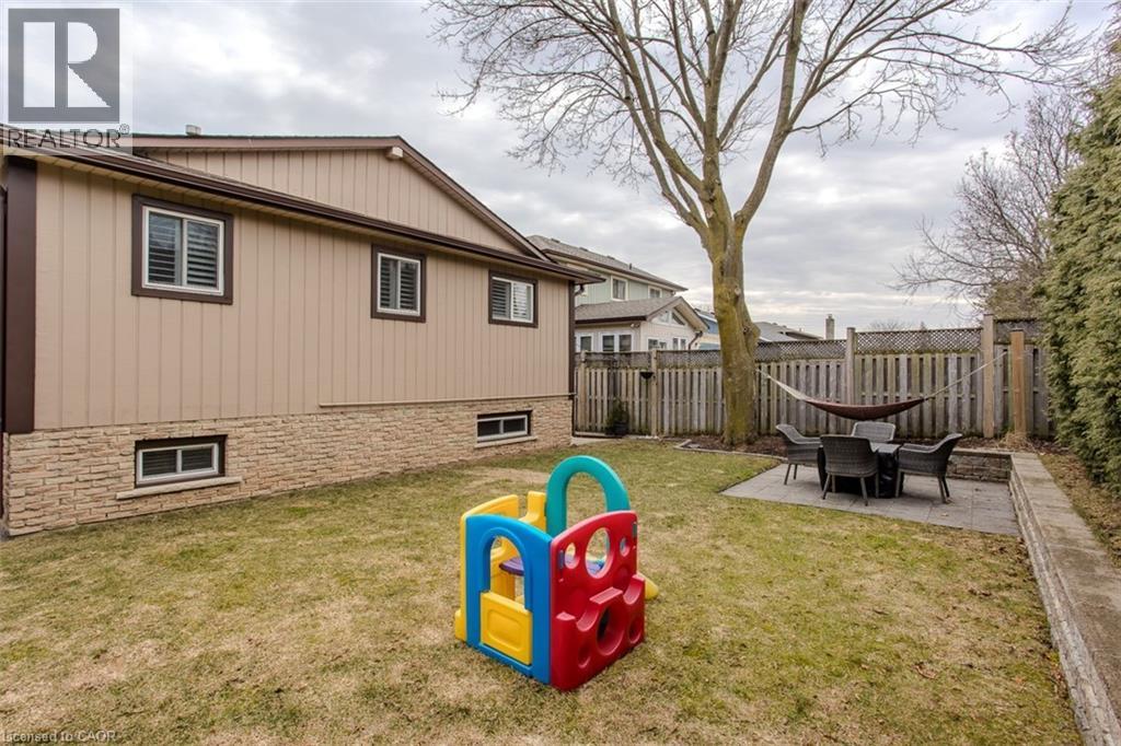 












2360 CAVENDISH Drive

,
Burlington,




Ontario
L7P3B4

