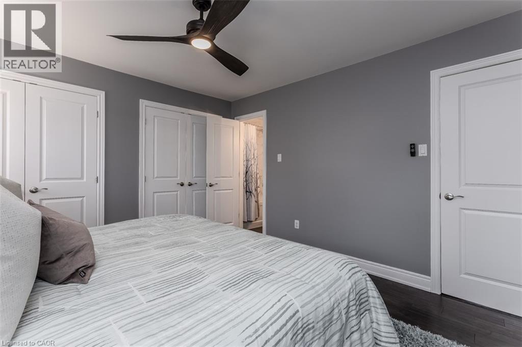 












2360 CAVENDISH Drive

,
Burlington,




Ontario
L7P3B4

